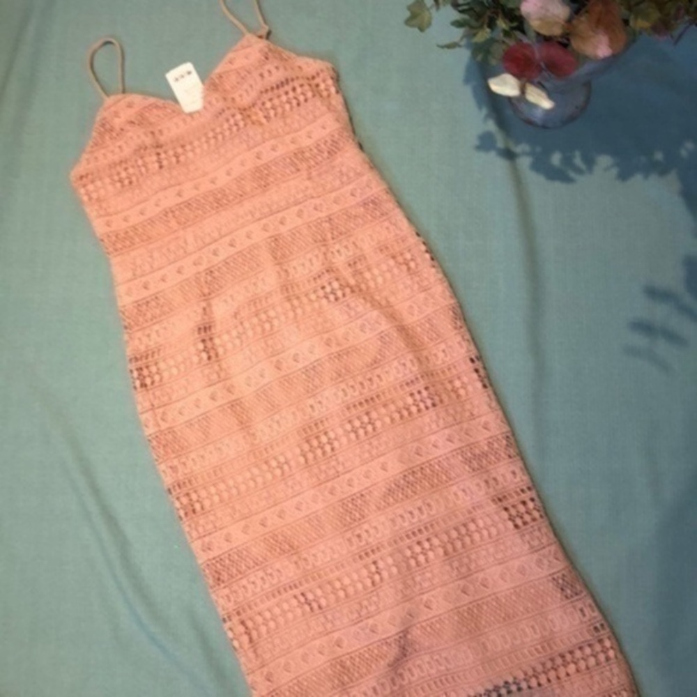 NWT Suzanne Betro dress large spag. strap salmon fitted dress